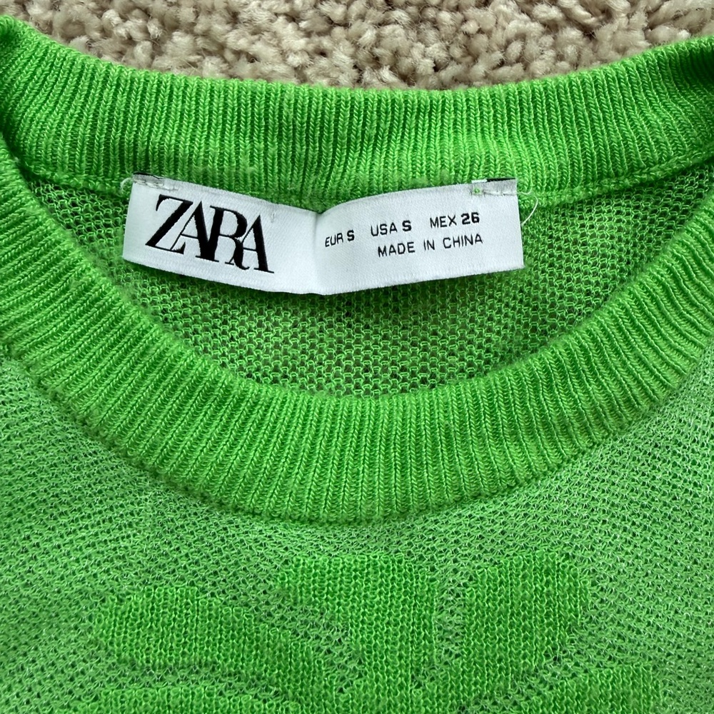 ZARA Women’s Bright Green Summer Long Sleeve